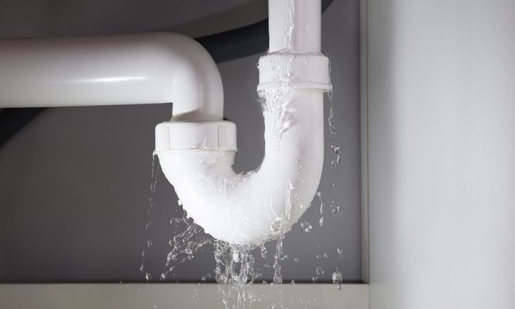 10 τρόποι που το σπίτι σας λέει να καλέσετε υδραυλικό